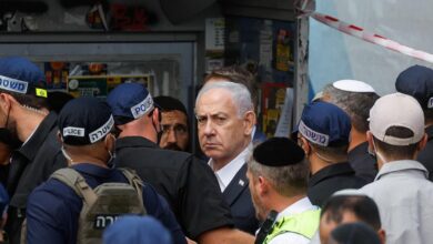 نتنياهو يعتذر عن حضور محاكمته بعد هجوم أوقع 6 قتلى في القدس