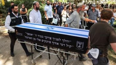 إسرائيل تتسلّم جثماني رهينتين من غزة بعد أكثر من أسبوع على توقف التبادلات