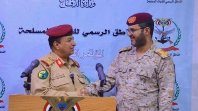 الجيش اليمني يعلن انضمام قيادي بارز من الحوثيين إلى صفوفه