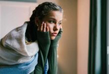جيل زد تحت المجهر.. التكنولوجيا تصنع جيلاً قلقاً بلا طمأنينة