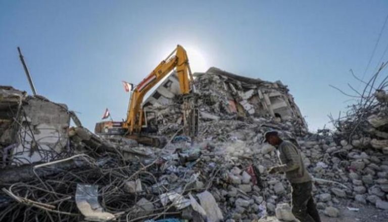 صراع السيطرة الأمنية في غزة.. حماس تناور وإسرائيل تضع خطوطاً حمراء