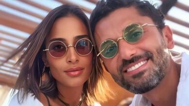 أنباء تؤكد طلاق كريم محمود عبد العزيز وزوجته.. والفنان يلتزم الصمت