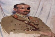 جندي بريطاني يتحدى الموت.. رحلة أدريان كارتون دي ويرت الملهمة