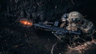 رصاصة واحدة لكل مقاتل.. أزمة الذخيرة تعيد تشكيل منهج التدريب الأوكراني