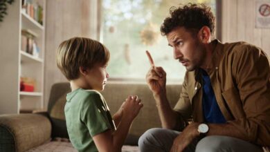 عقاب بلا قسوة.. كيف تزرع في طفلك الانضباط لا الخوف؟