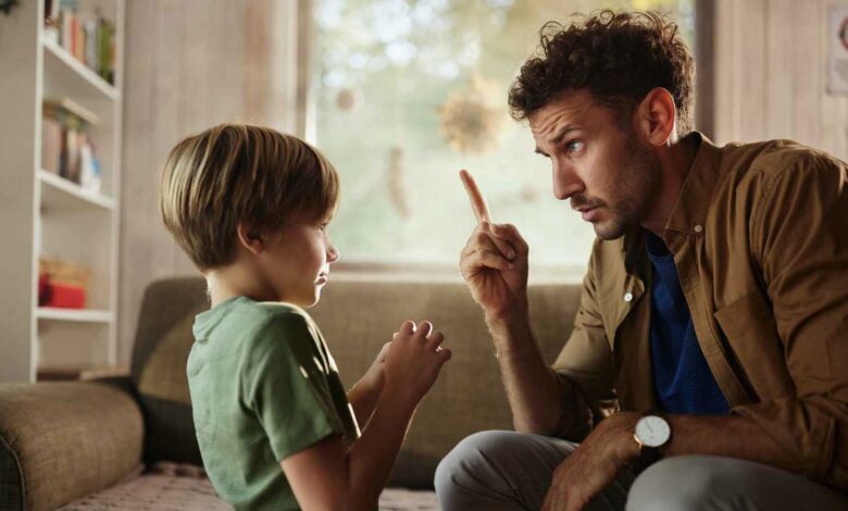 عقاب بلا قسوة.. كيف تزرع في طفلك الانضباط لا الخوف؟
