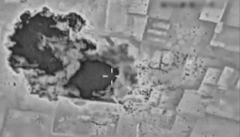 غارة إسرائيلية على مخيم عين الحلوة تسفر عن 11 قتيلًا وتفاقم التوتر في جنوب لبنان