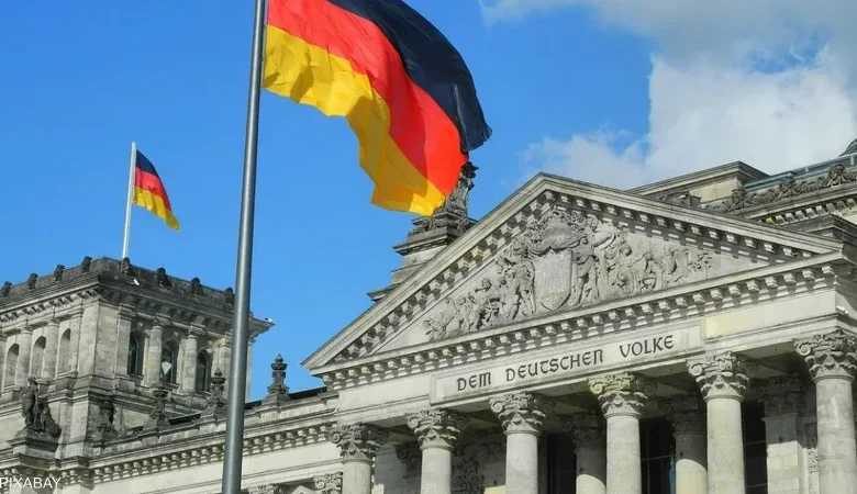 فضيحة جديدة للإخوان في برلين.. تلاعب بتبرعات المصلين