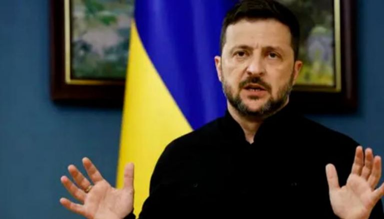 فضيحة مالية جديدة في كييف.. مقربون من زيلينسكي متورطون في اختلاس ضخم