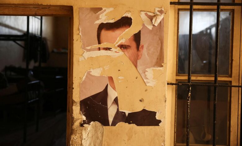 ملف سوري جديد أمام القضاء الفرنسي... مذكرات توقيف تطال ضباطًا مقربين من الأسد