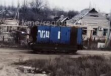 أوكرانيا تراقب تكتيكا جديدا: دبابات روسية مخفية بحاويات شحن