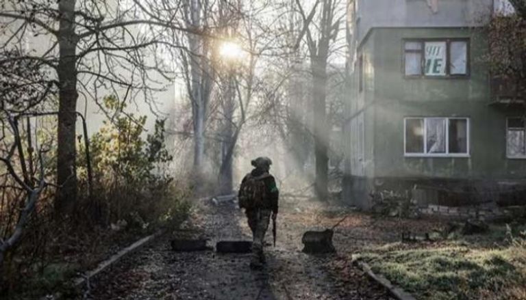 انهيار الدعم الغربي لكييف.. مساعدات أوكرانيا العسكرية تهبط إلى أدنى مستوى في 2025