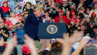 بعد عام في البيت الأبيض.. كيف تغيّرت نظرة الأمريكيين لترامب؟