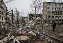 روسيا تكثف هجماتها: تدمير مستودع صواريخ وشلل كهربائي في أوكرانيا