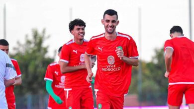 شرط واحد يفصل بلعمري عن الأهلي.. الرجاء يتمسك بموقفه