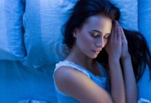 كيف تغيّر عاداتك الليلية لتنام أفضل؟ نصائح بسيطة وفعّالة