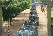 لحظات فوضى.. جنود يعلنون إقالة الرئيس على التلفزيون والبنين ترد