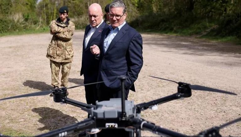 مسيّرات بلا توقف.. هل أصبحت سماء بريطانيا خاضعة للرقابة؟