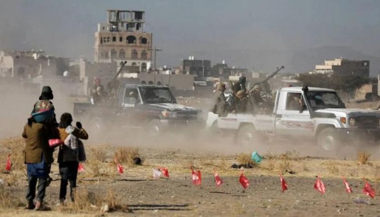 الحديدة تحت الحصار.. الحوثي يستهدف قبائل الزرانيق بملاحقات أمنية