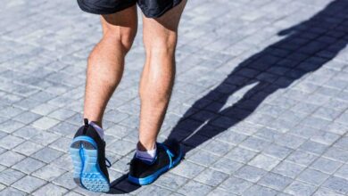 المشي اليومي.. تمرين بسيط أم غير كافٍ للصحة؟