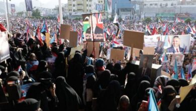 عدن تشهد مظاهرات واسعة.. والشارع الجنوبي يبعث برسائل سياسية