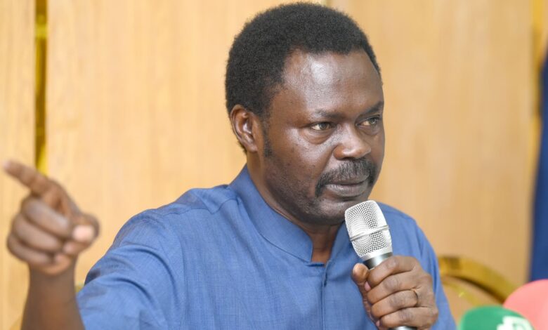 عزل مناوي يكشف الصراع الخفي داخل الحكم السوداني