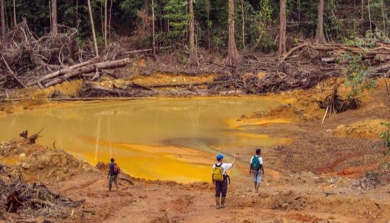 فرنسا تشدد قبضتها في غويانا وسط تصاعد تهديد عصابات الذهب