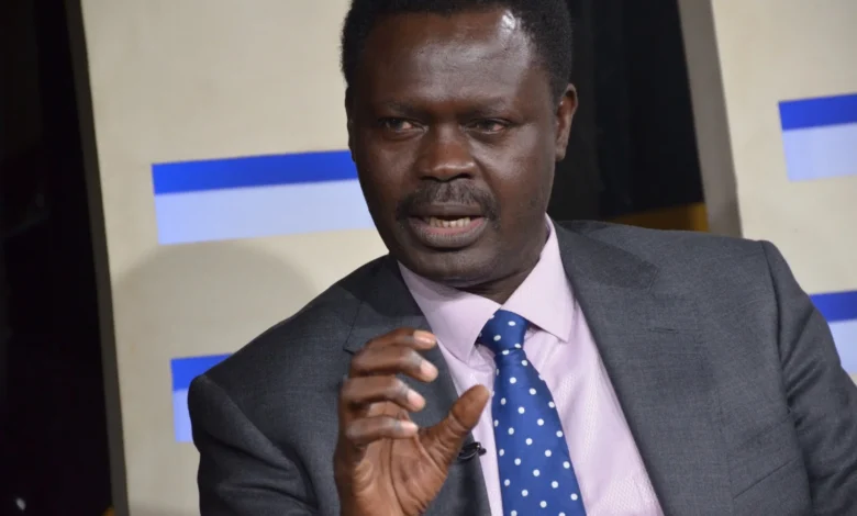 مناوي خارج المعادلة: انعكاسات العزل على استقرار السلطة السودانية