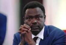 مناوي خارج المعادلة: انعكاسات العزل على استقرار السلطة السودانية