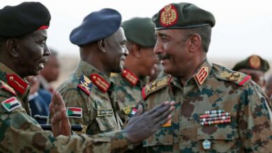 الجيش السوداني والإخوان والكتلة الديمقراطية: صراع النفوذ يهدد استقرار البلاد