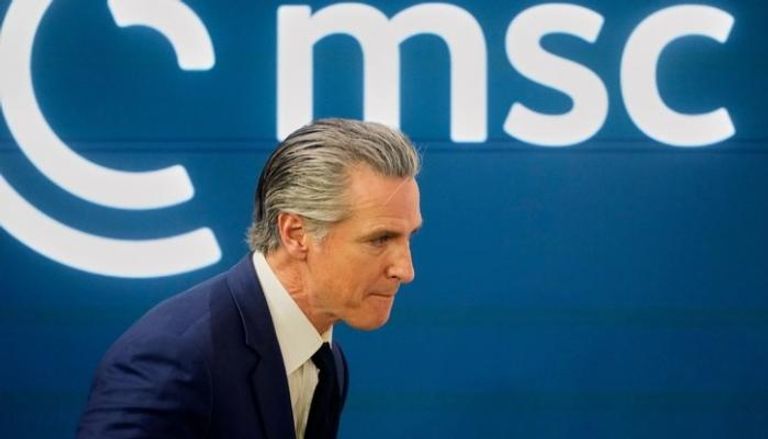 الديمقراطيون بين تجديد القيادة والحفاظ على القاعدة الانتخابية