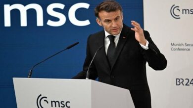 باريس تحث أوروبا على مقاربة جديدة للعلاقة مع روسيا