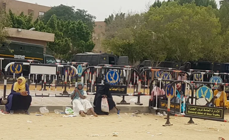تصاعد حملات الترحيل القسري للاجئين السودانيين في مصر وسط مخاوف إنسانية