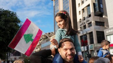 لماذا تتسع الفجوة بين الشارع اللبناني والسلطة؟