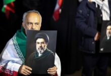 آليات دعم الأنصار.. كيف يعزز النظام الإيراني قاعدته الشعبية؟