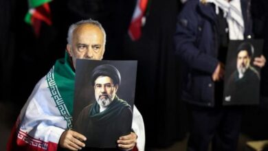 آليات دعم الأنصار.. كيف يعزز النظام الإيراني قاعدته الشعبية؟