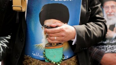 أزمة قاعدة الدعم تهدد تماسك النظام الإيراني