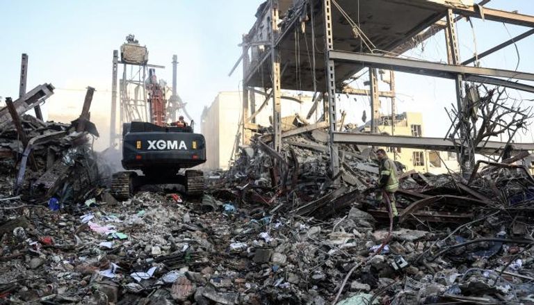 إسرائيل توسّع قائمة أهدافها في إيران وتستهدف مواقع استخباراتية