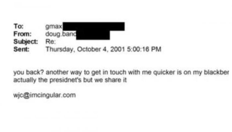 اعتراف غير متوقع.. رئيس أمريكي سابق لم يستخدم الإيميل إلا مرتين