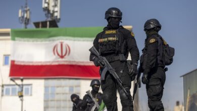 السلطات الإيرانية تتحرك.. تحصينات أمنية لمنع احتجاجات مناهضة للنظام