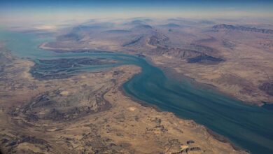 العراق وإيران.. مفاوضات لتأمين مرور ناقلات النفط في مضيق هرمز