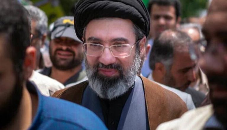 المرشد الجديد لإيران يشعل الاصطفاف الدولي: دعم من موسكو وبكين وتهديدات من واشنطن وتل أبيب