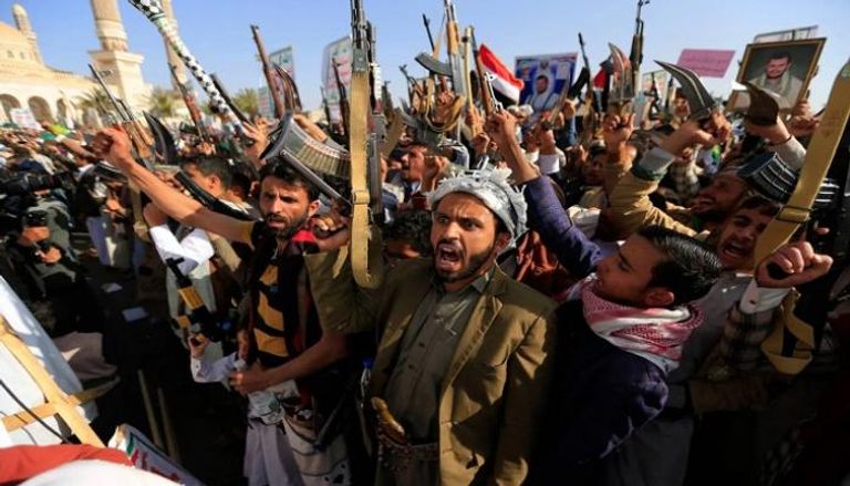 تصعيد جديد: الحوثيون يستهدفون السفن بعد دعم إيراني محتمل