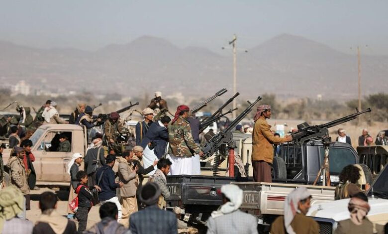 دعم لإيران.. الحوثيون يلوّحون بتوسيع المواجهة إلى البحر الأحمر