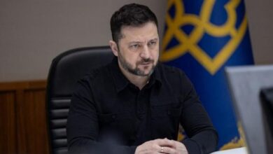 زيلينسكي يتهم روسيا بتقديم دعم استخباراتي لإيران