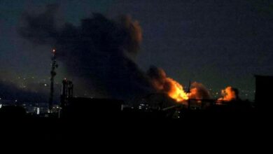 غارات ليلية تستهدف مواقع في إيران وانقطاع للتيار في طهران