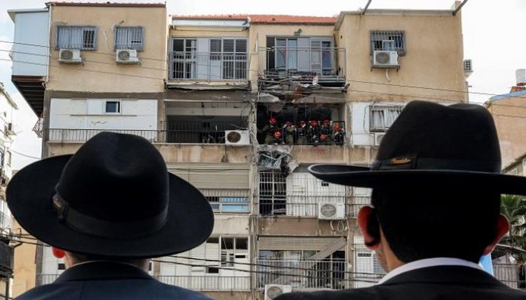 قنصل أمريكا في إسرائيل يتعرض لخطر شظايا صواريخ إيران