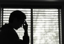 لماذا يؤلمك رأسك؟ عوامل خفية قد تكون وراء الصداع