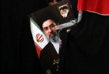 ما بعد خامنئي.. صراع داخلي بين الفصائل يرسم مستقبل إيران