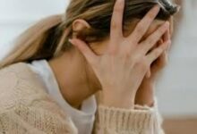 الحزن غير المبرر.. هل هو علامة على اكتئاب خفي؟